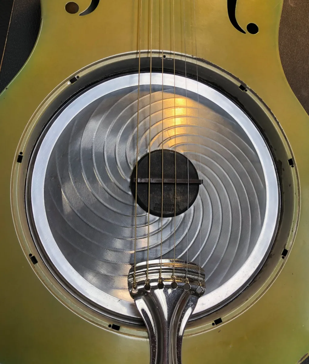 1930 National Triolian Yellow/Green Hawaiian - Gbase
