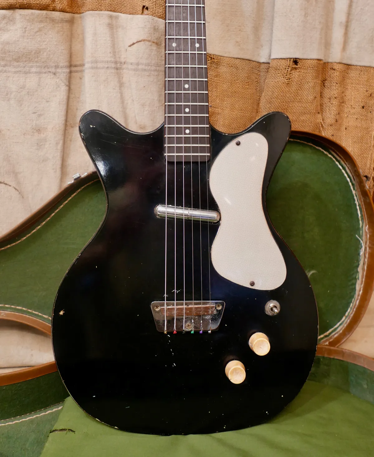 1960 Danelectro 3011 DC-1 Black - Gbase