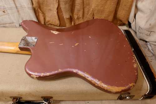 1962 Fender Jaguar Burgundy Mist Metallic > Guitars Electric Solid