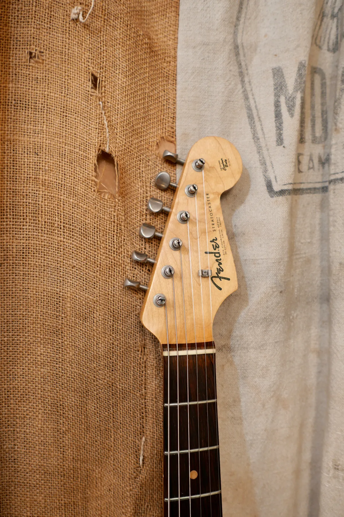 1964 Fender Stratocaster Set Sunburst > Guitars Electric Solid