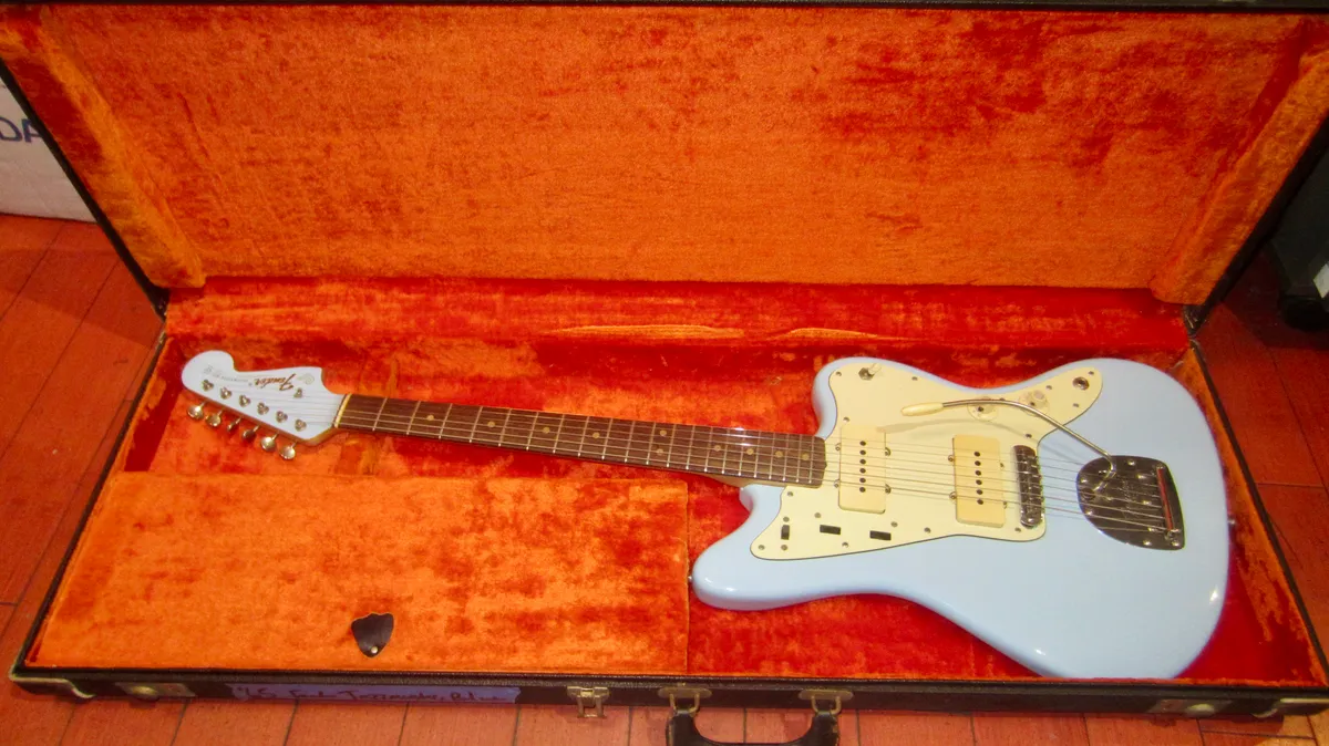 1965 Fender Jazzmaster Daphne Blue w. Original Hardshell Case - Gbase