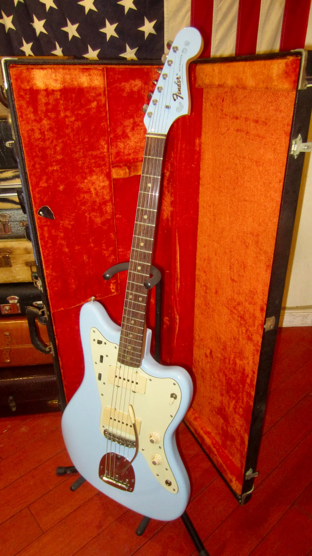 1965 Fender Jazzmaster Daphne Blue w. Original Hardshell Case - Gbase