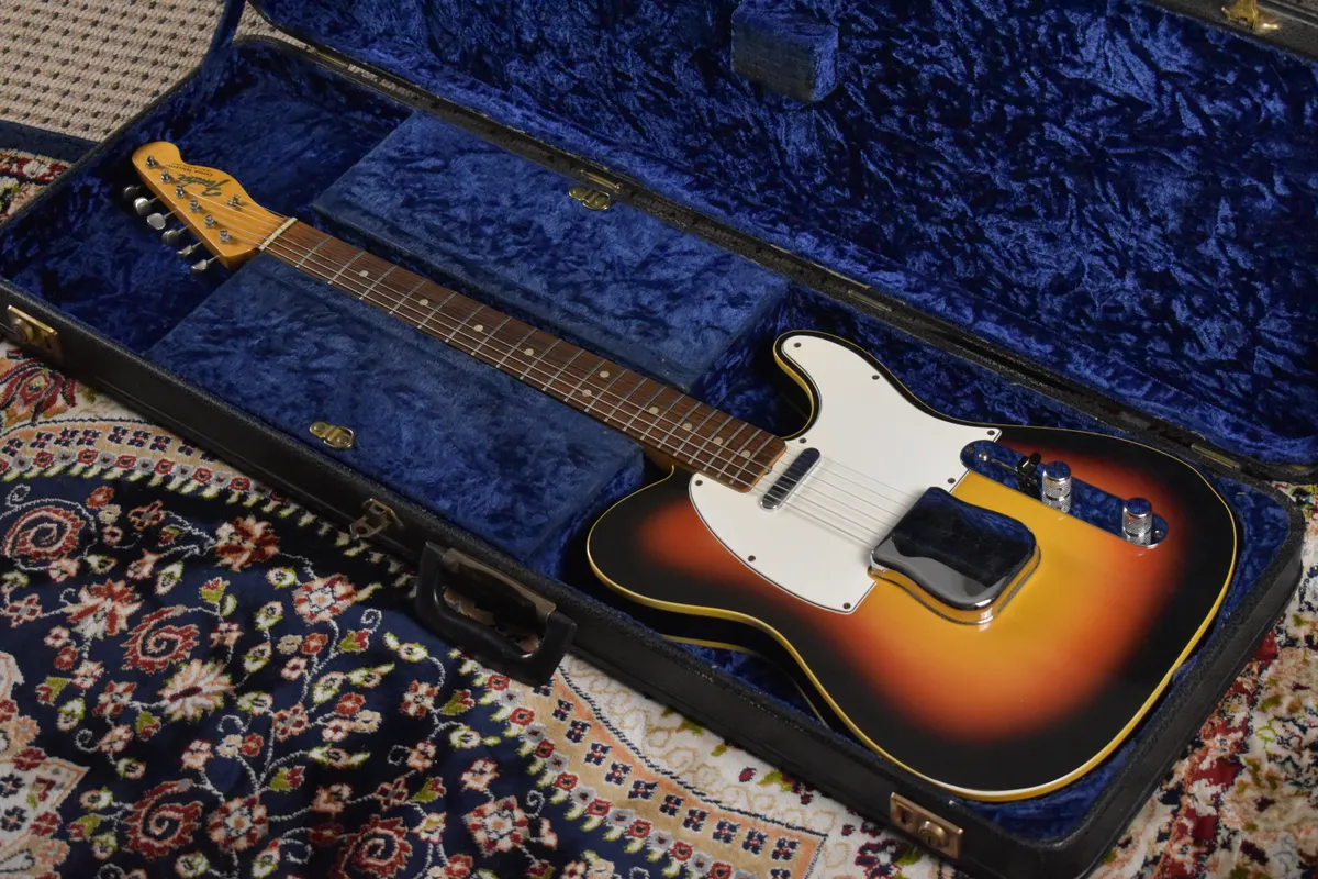 Fender Telecaster USA サンバースト 1967 Fender Custom Telecaster Sunburst > Guitars Electric Solid