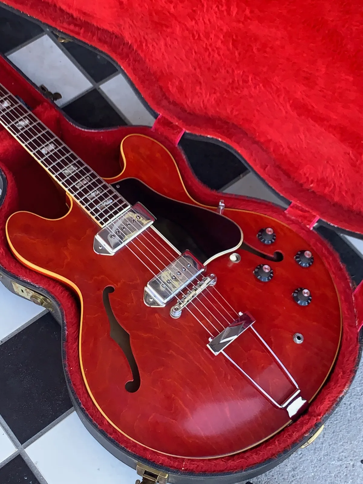 1967 Gibson ES-330TDC Cherry - Gbase