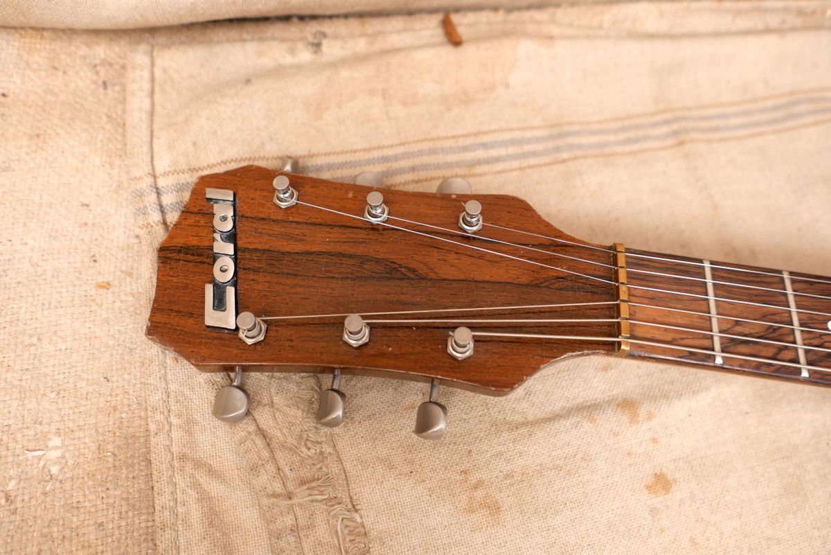 1968 Coral Danelectro Teardrop Sunburst - Gbase