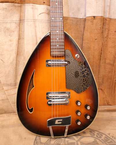 1968 Coral Danelectro Teardrop Sunburst - Gbase