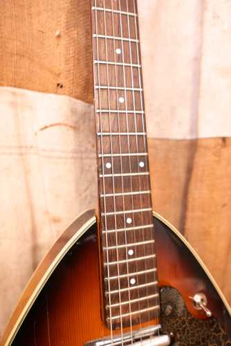 1968 Coral Danelectro Teardrop Sunburst > Guitars Electric Semi