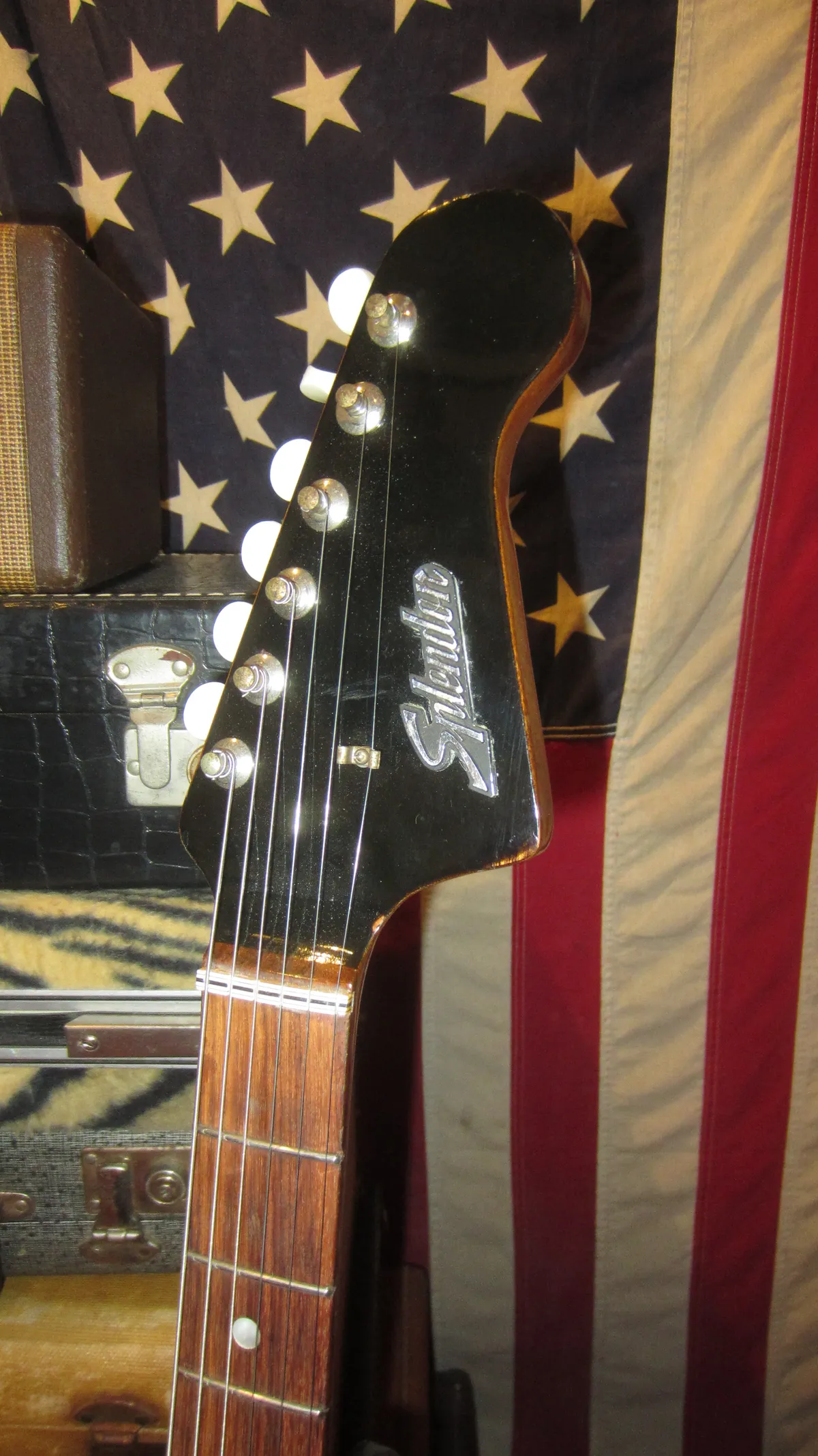 1968 Splendor Three Pickup Solidbody Electric Sunburst - Gbase