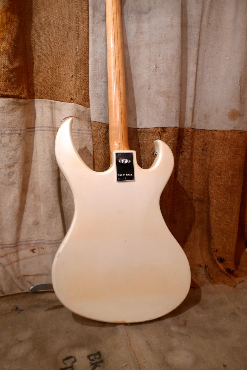 1968 Tokai Hummingbird White, Very Good, Hard, $1,350.00 - Gbase