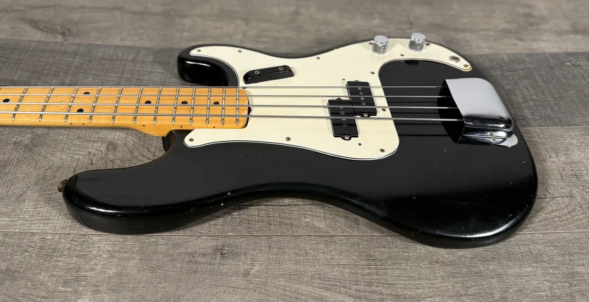 1971 Fender Precision Bass Black - Gbase