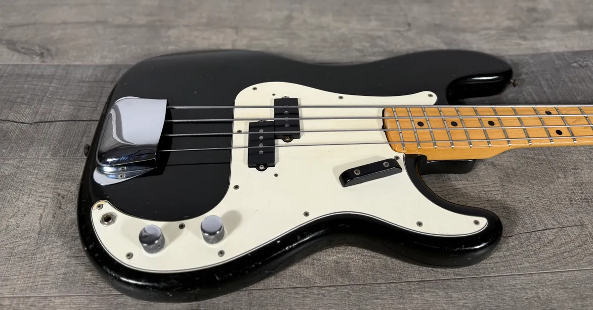 1971 Fender Precision Bass Black - Gbase