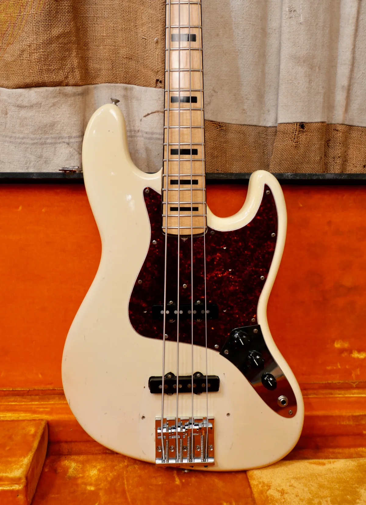 1972 Fender Jazz Bass Olympic White - Gbase
