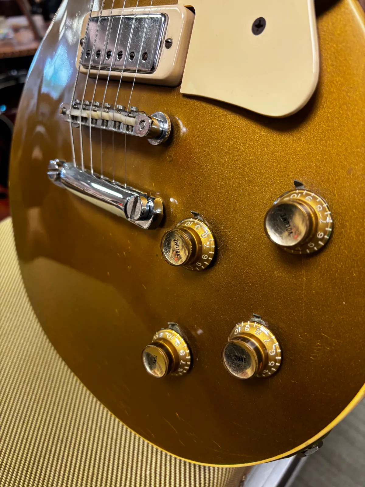1972 Gibson Les Paul Deluxe Goldtop - Gbase