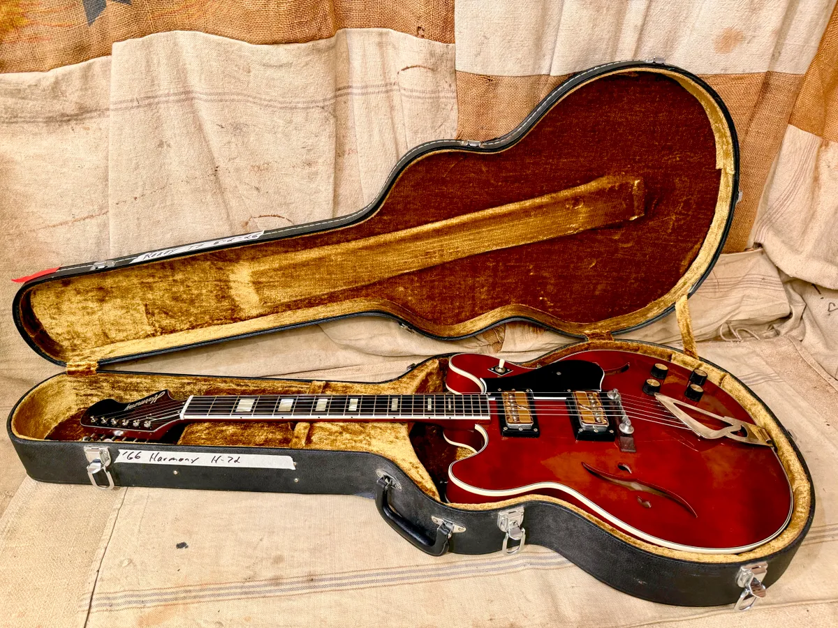 1972 Harmony H-72 Burgundy - Gbase