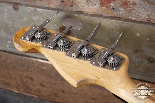 1973 Fender Jazz Bass with Maple Fretboard and Black Inlays