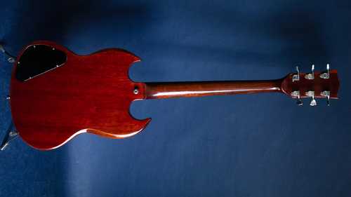 Gibson SG スタンダード1973年製　ヴィンテージ 1973 Gibson SG Standard Cherry: Vintage Guitar at The Music Emporium