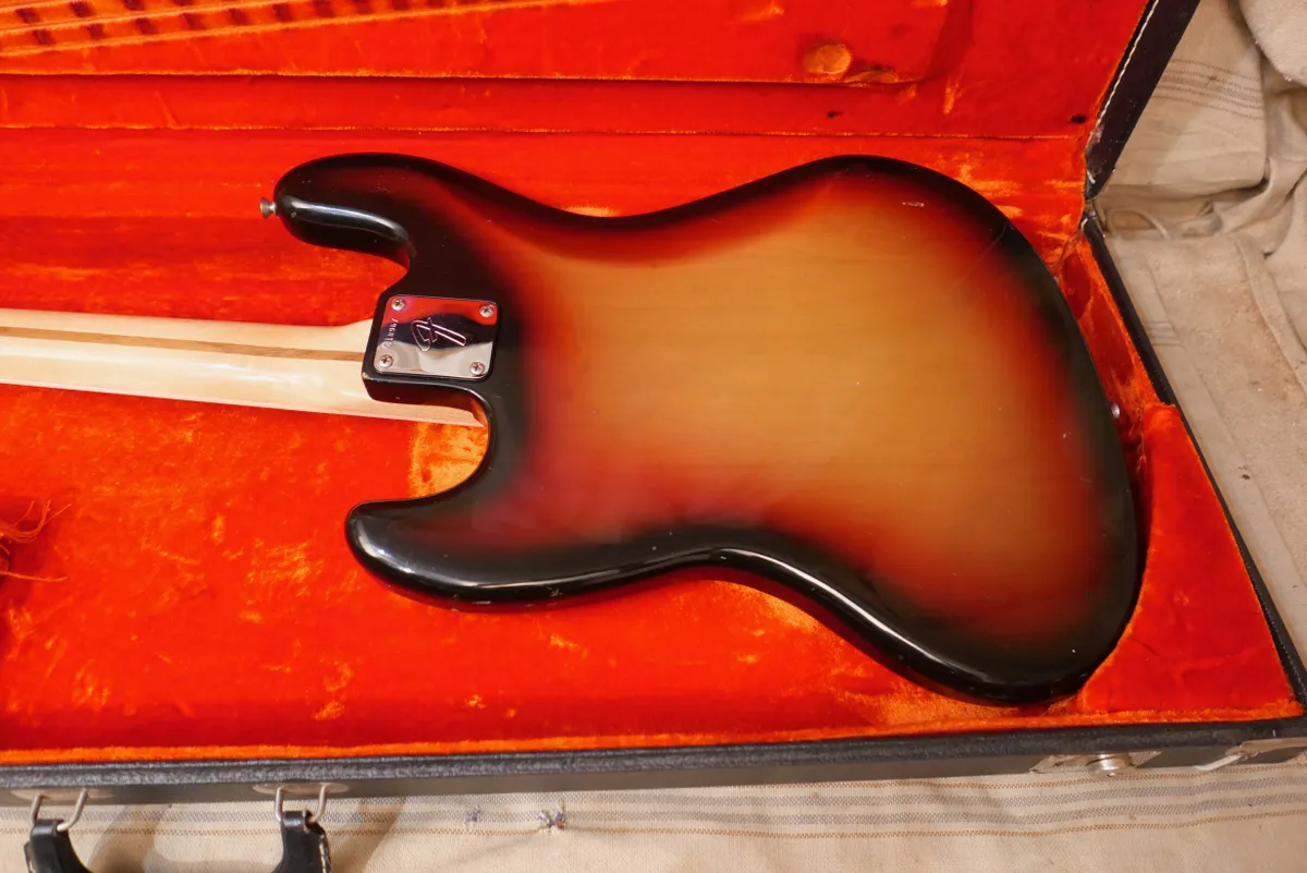 1975 Fender Jazz Bass Sunburst - Gbase