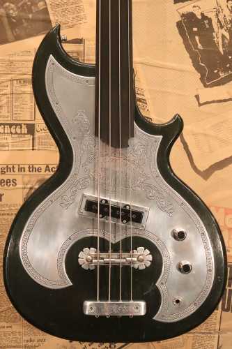 1976 A.C. Zemaitis Custom Deluxe Fretless Bass British Green - Gbase