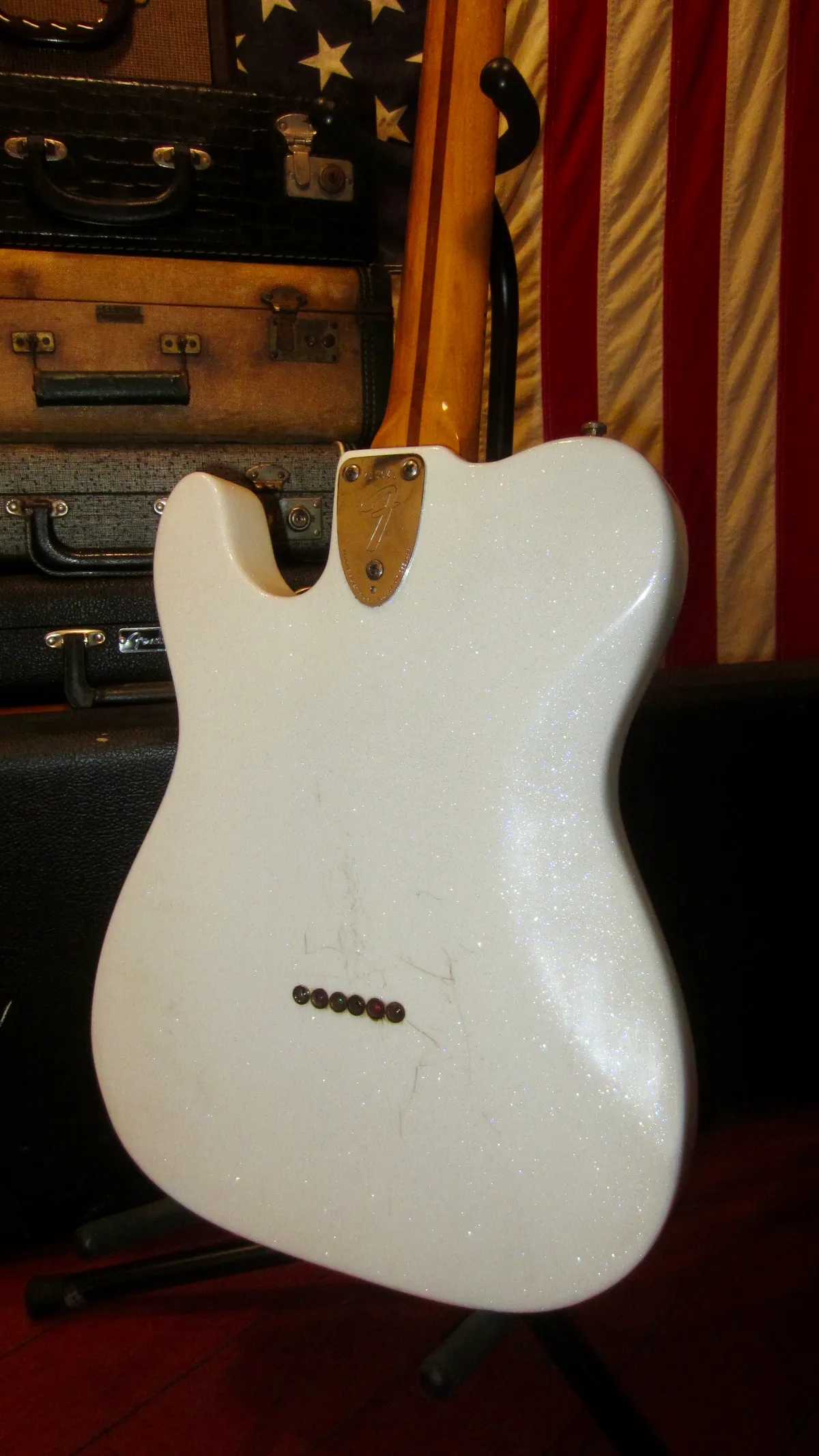 1976 Fender Telecaster Deluxe White Sparkle w/ Hard Case - Gbase