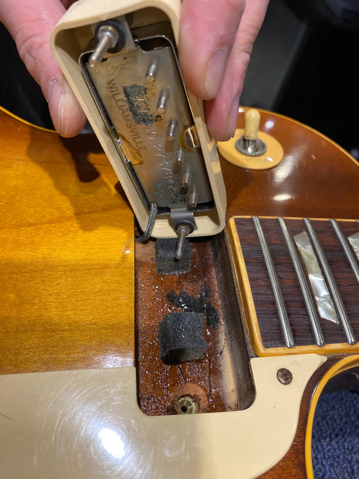 Gibson Les Paul Deluxe Sunburst 1976 - Gbase