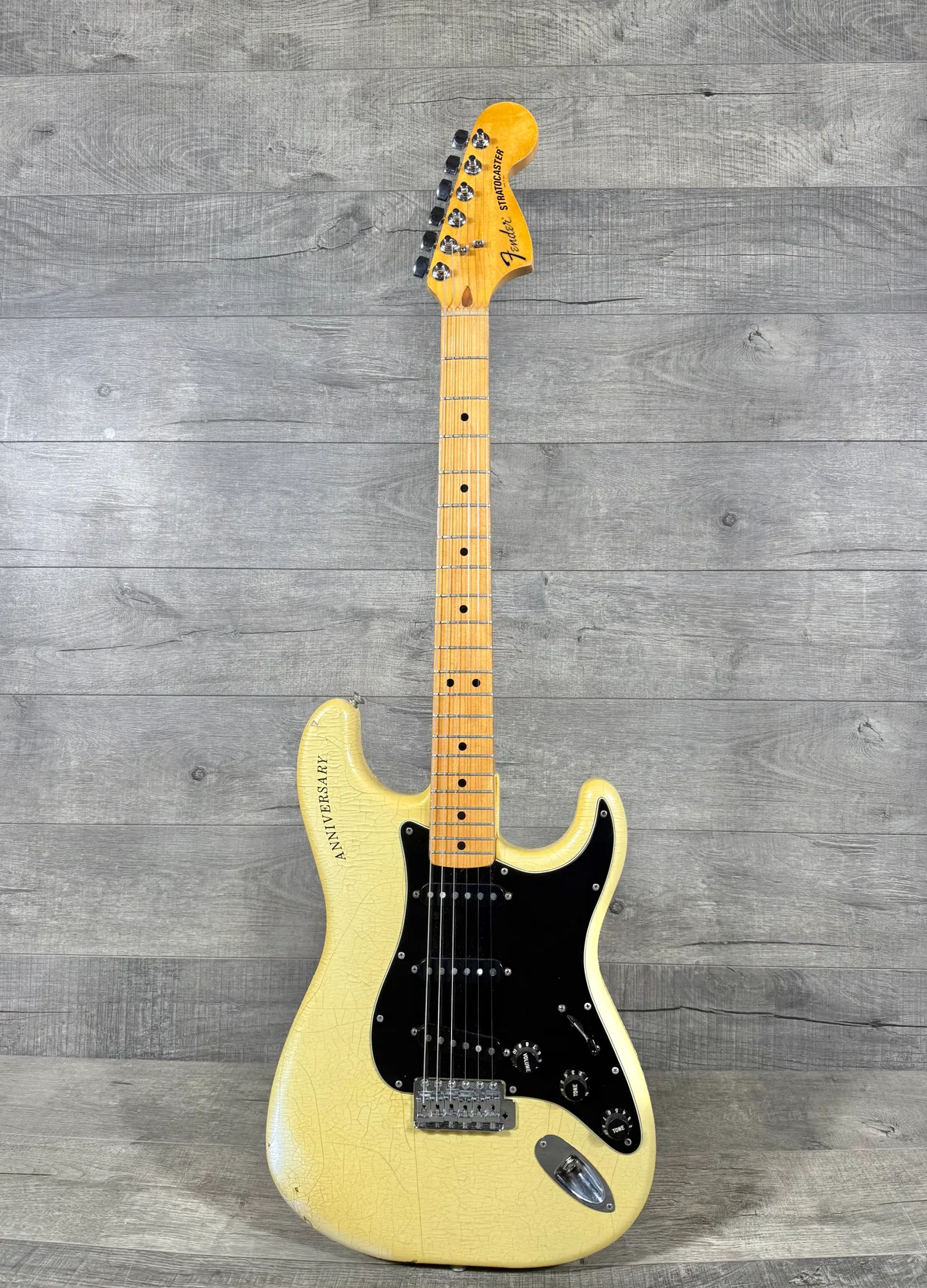 即発送 Fender 25th anniversary 1979 ストラト 1979 Fender 25th Anniversary Stratocaster White Pearlescent - Gbase