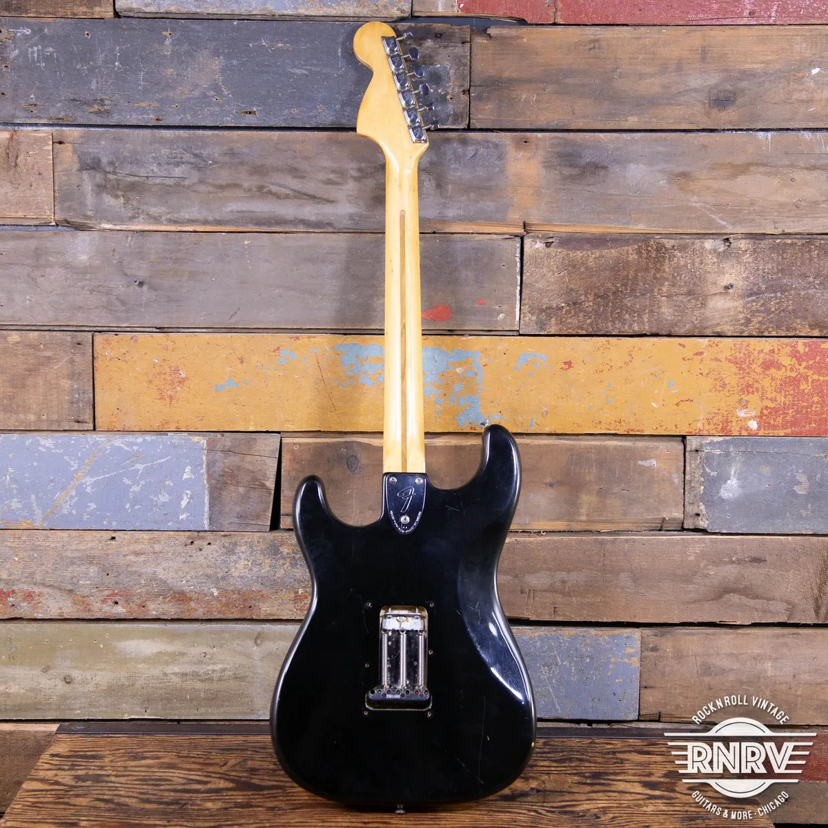 Fender Stratocaster with Maple Fretboard 1979 - Black - Gbase
