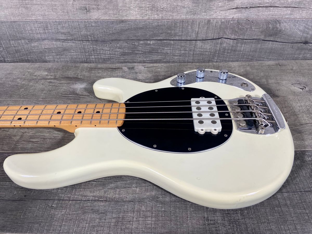 1979 Music Man Stingray Bass White - Gbase