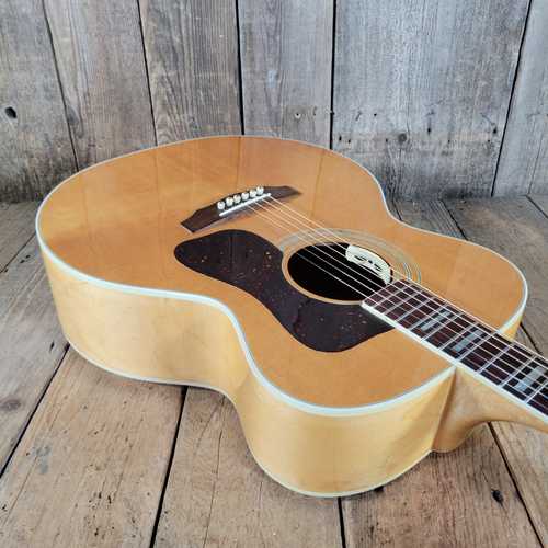 1980 Guild F40-BLD Blonde with original case and LR Baggs pickup