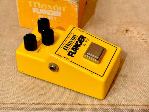 1980 Maxon-Ibanez Flanger FL-301 Yellow - Gbase