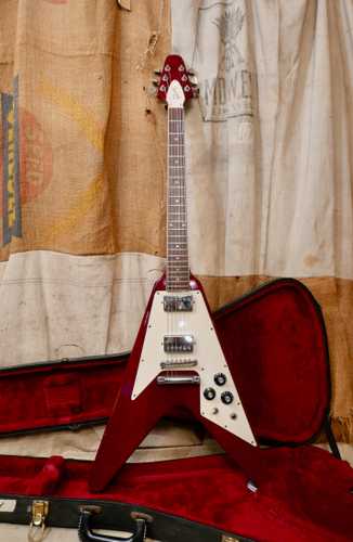 1981 Gibson Flying V Cherry Red - Gbase