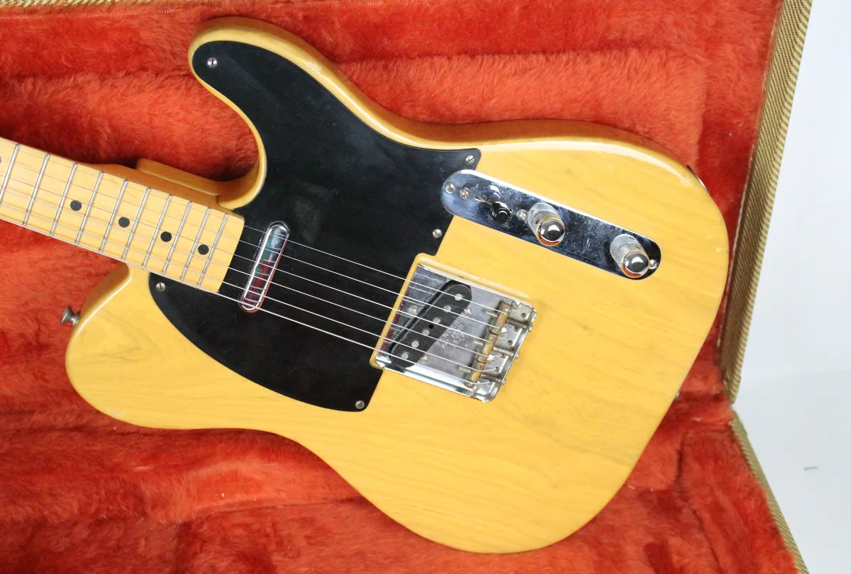 1982 Fender American Vintage '52 Telecaster (AVRI) Butterscotch