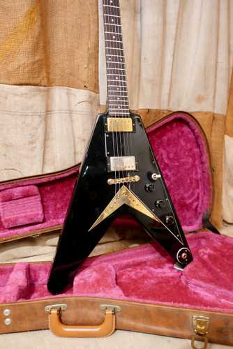 ギター GIBSON FLYING V 1982 Gibson Flying V Black 1982 – Chicago Music Exchange