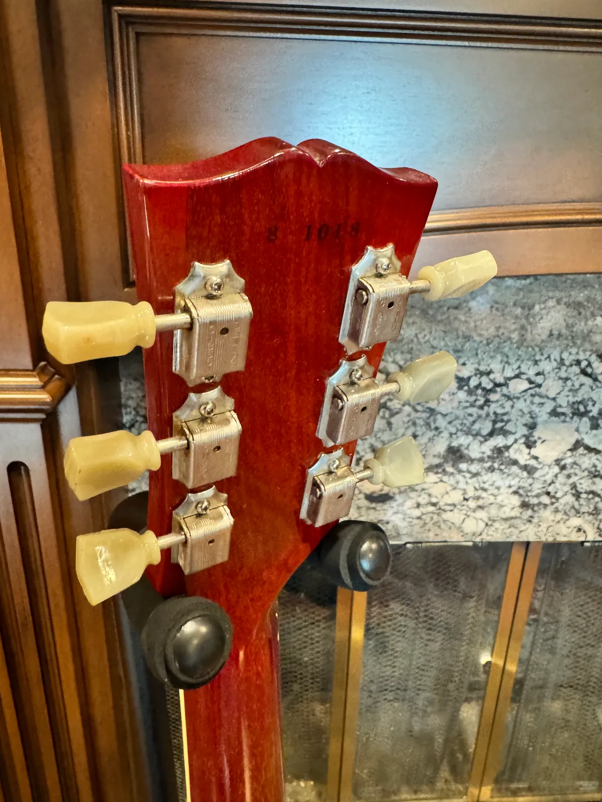 【ジャンク】Gibson Les Paul Classic サンバースト 1982 Gibson Les Paul Tobacco Burst w/OHSC – Imperial Vintage Guitars