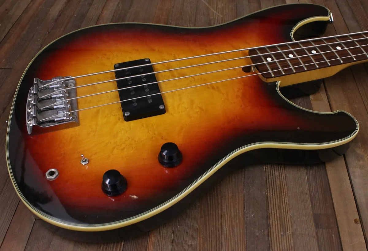 1982 Ibanez Roadstar 2 Bass RB 920 Sunburst > Accessories
