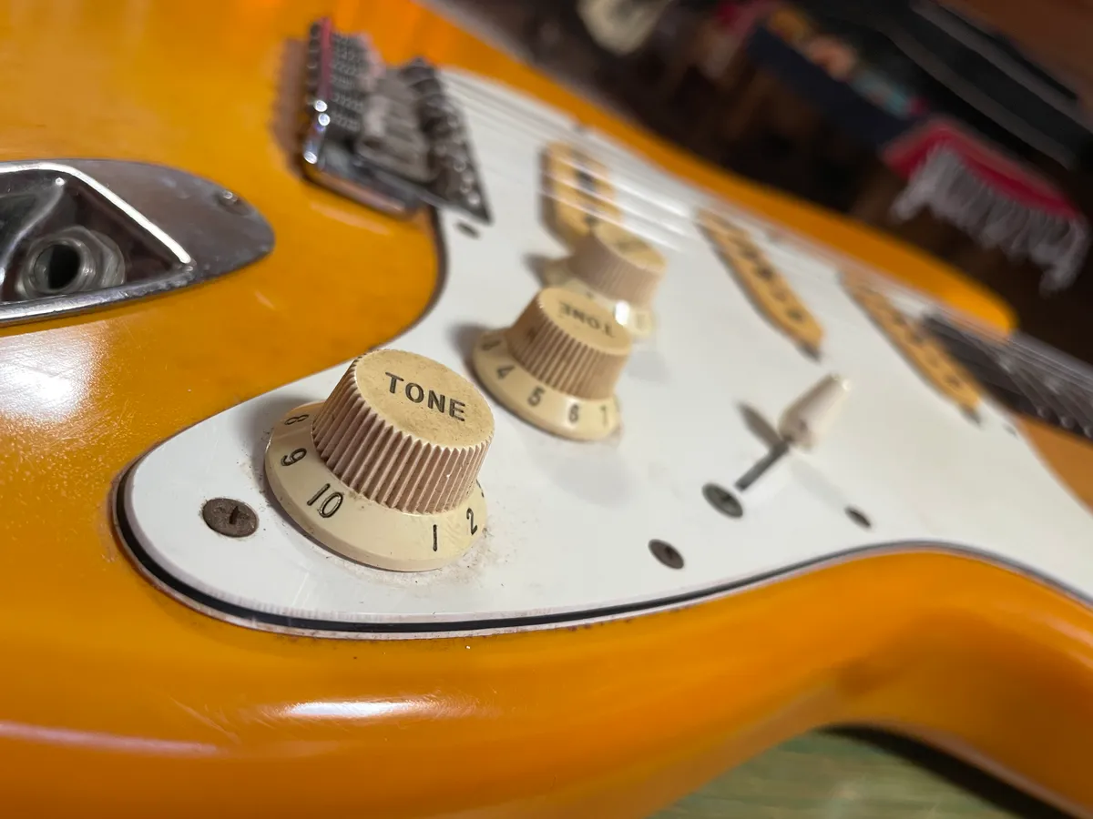 1986 Fender Japan STD62 Stratocaster - Gbase