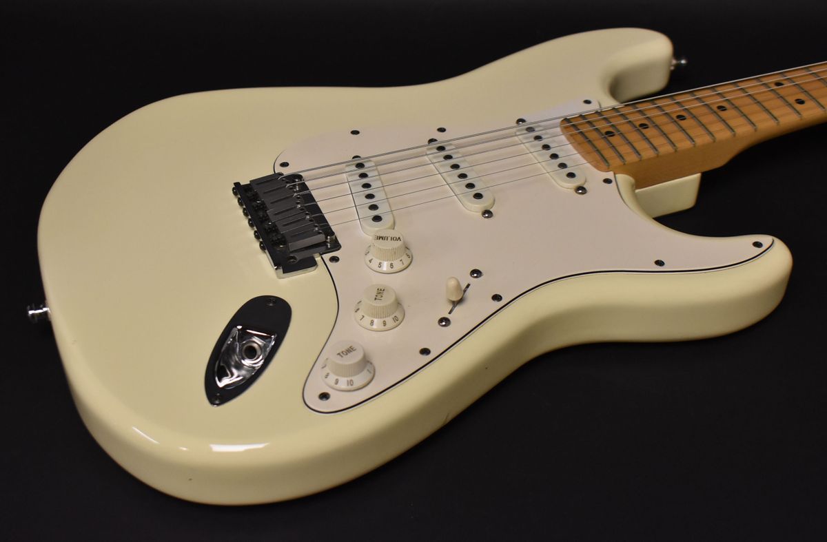 1987 Fender American Standard Stratocaster Olympic White w/OHSC