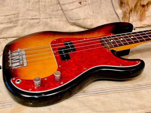 1989 Fender MIJ '62 Reissue Precision Bass PB62 3 Tone Sunburst