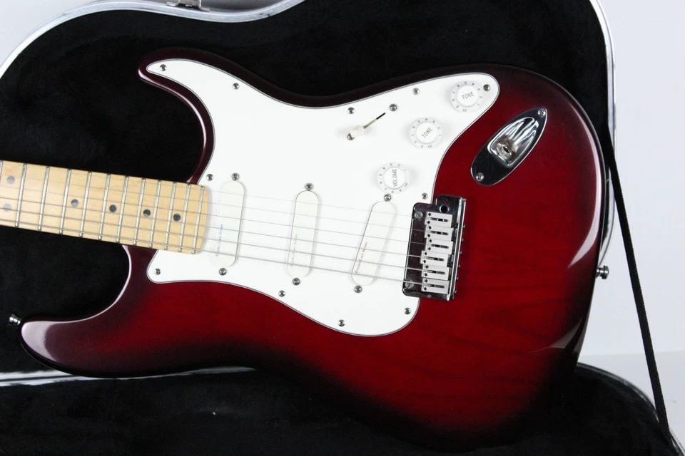 1993 Vintage Fender Stratocaster Plus Deluxe Crimson Burst Strat