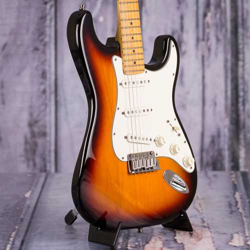 Used 1995 Fender American Standard Stratocaster, 3-Color Sunburst