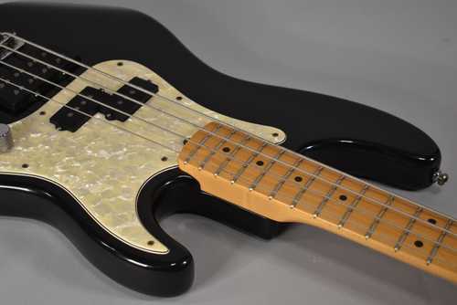 1997 Fender American Deluxe Precision Bass Black w/OHSC - Gbase