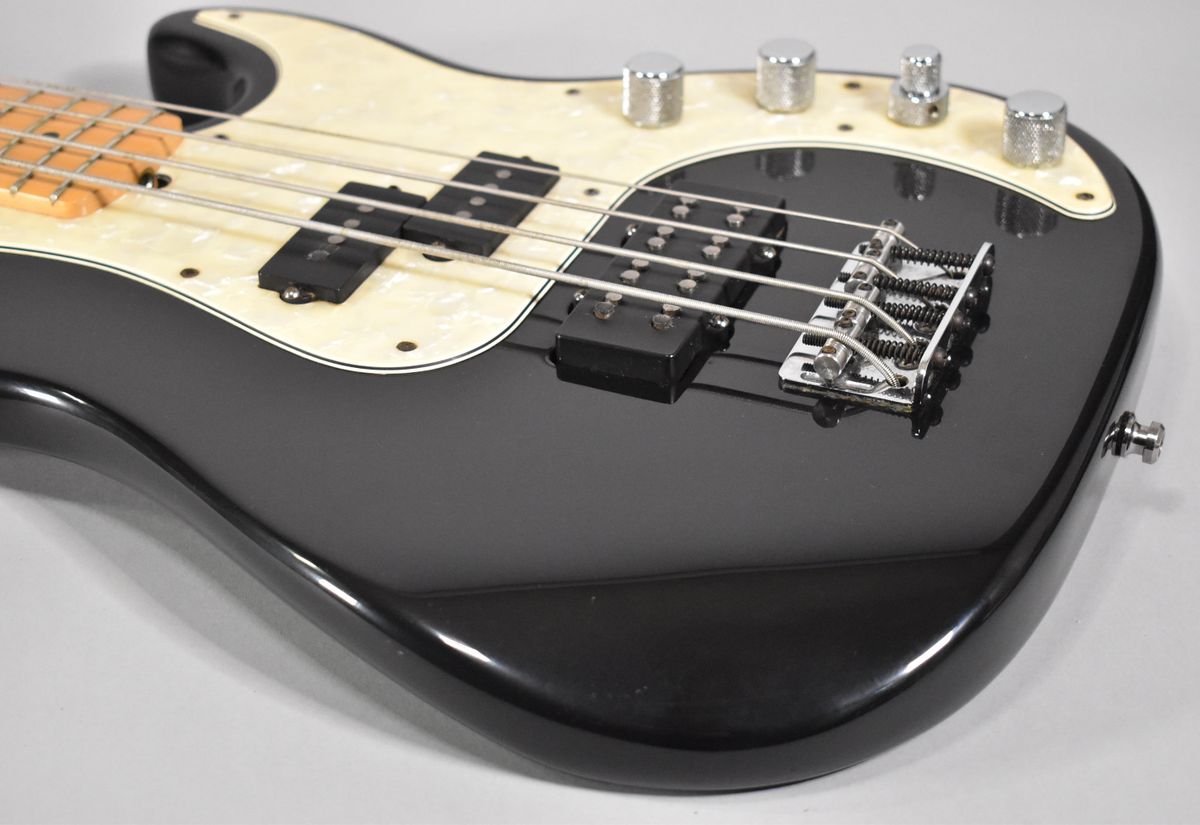 1997 Fender American Deluxe Precision Bass Black w/OHSC - Gbase