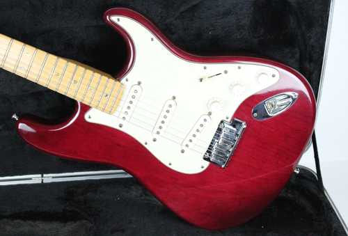 1998 Fender American Deluxe Strat Crimson Red Maple Noiseless USA