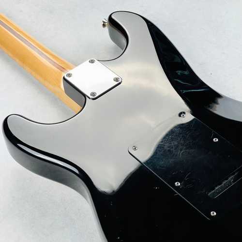 Fender Sam Ash Sunset Boulevard Stratocaster with Lace Sensor