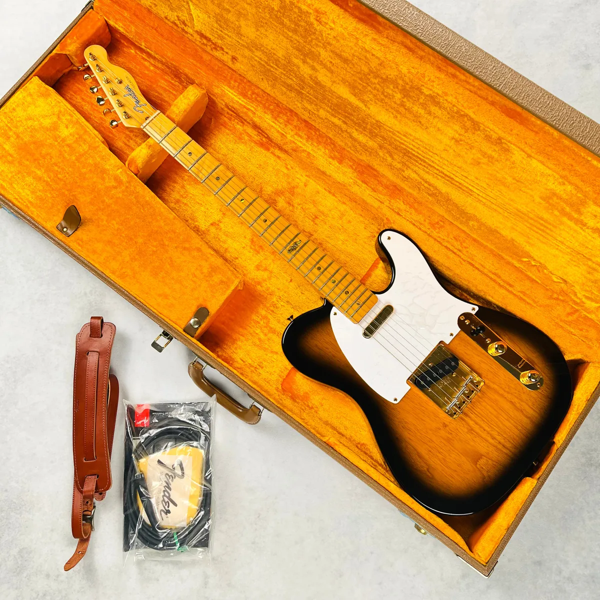1998 Fender Collectors Edition Telecaster MapleSunburst > Guitars