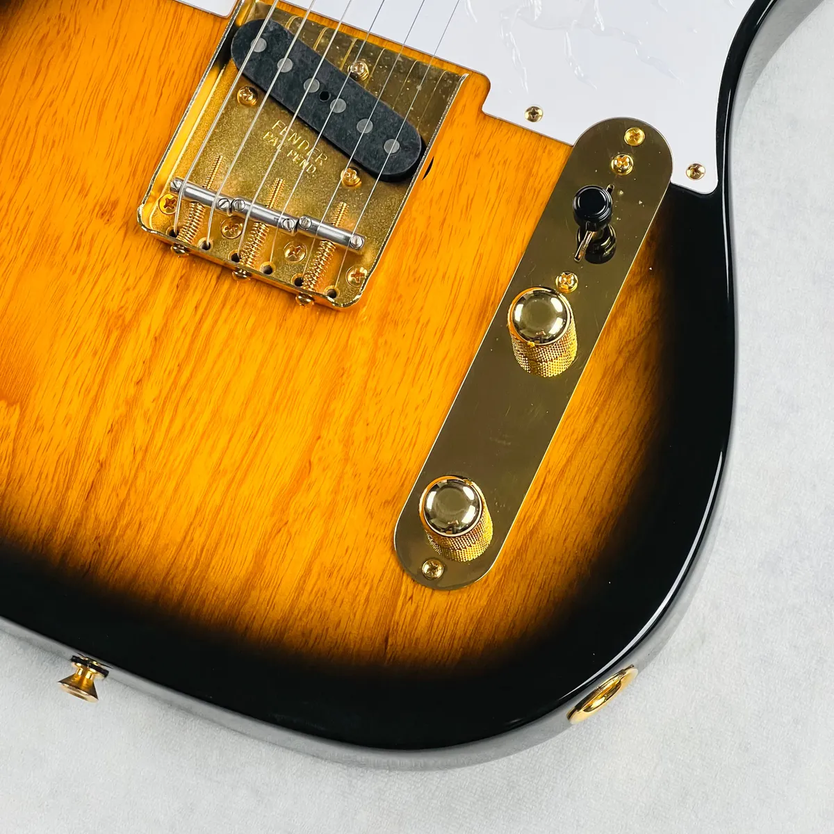 1998 Fender Collectors Edition Telecaster MapleSunburst > Guitars