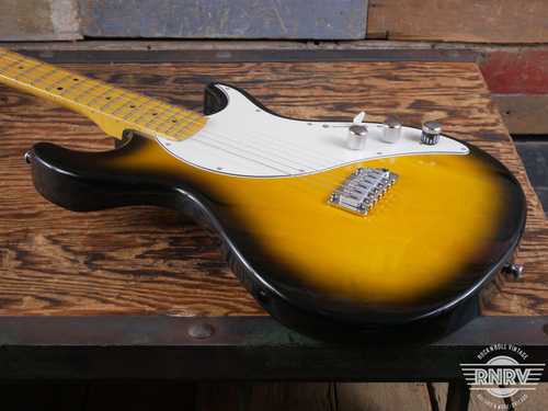 Line 6 Variax 500 2000s - 2 Tone Sunburst - Gbase