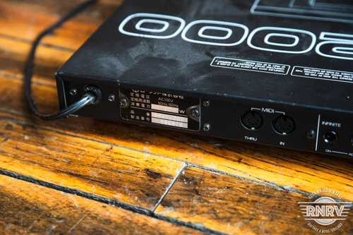 Roland SRV-2000 デジタルリバーブ roland-srv-2000-midi-digital-