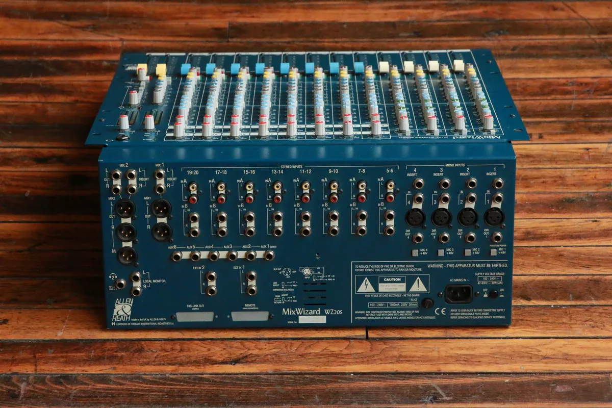 Allen & Heath MixWizard WZ 20S Dual Stereo Mixer 1999 - 2004