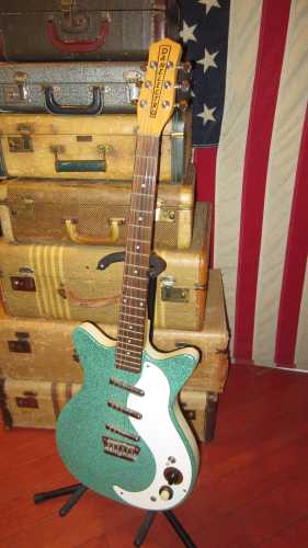 2001 Danelectro DC-3 Triple Pickup Electric Turquoise Metal Flake