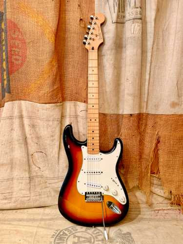 る*ー様 Fender Mexico Stratocaster 2001年製 Used Fender 2001 Standard Strat Electric Guitar Midnight Blue 6-String